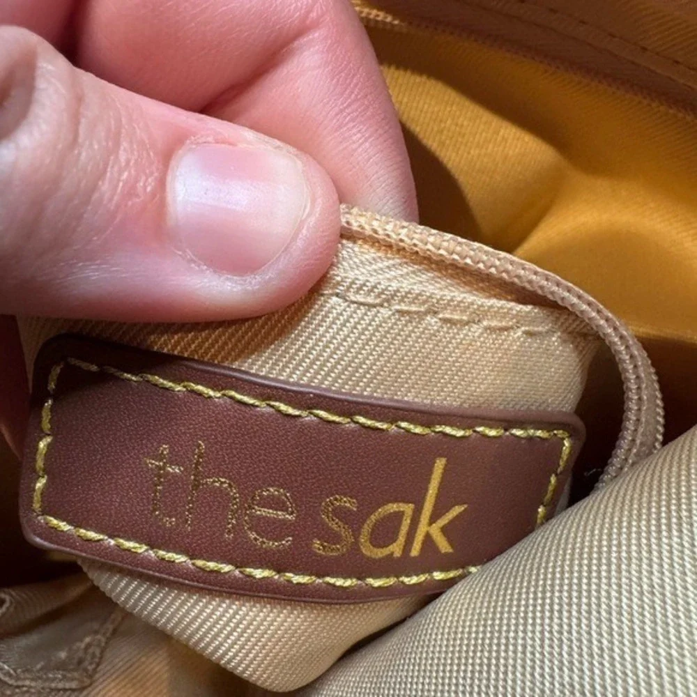 The Sak Crochet Crossbody Bag Tan Brown Leather Trim‎ Tassel Charm